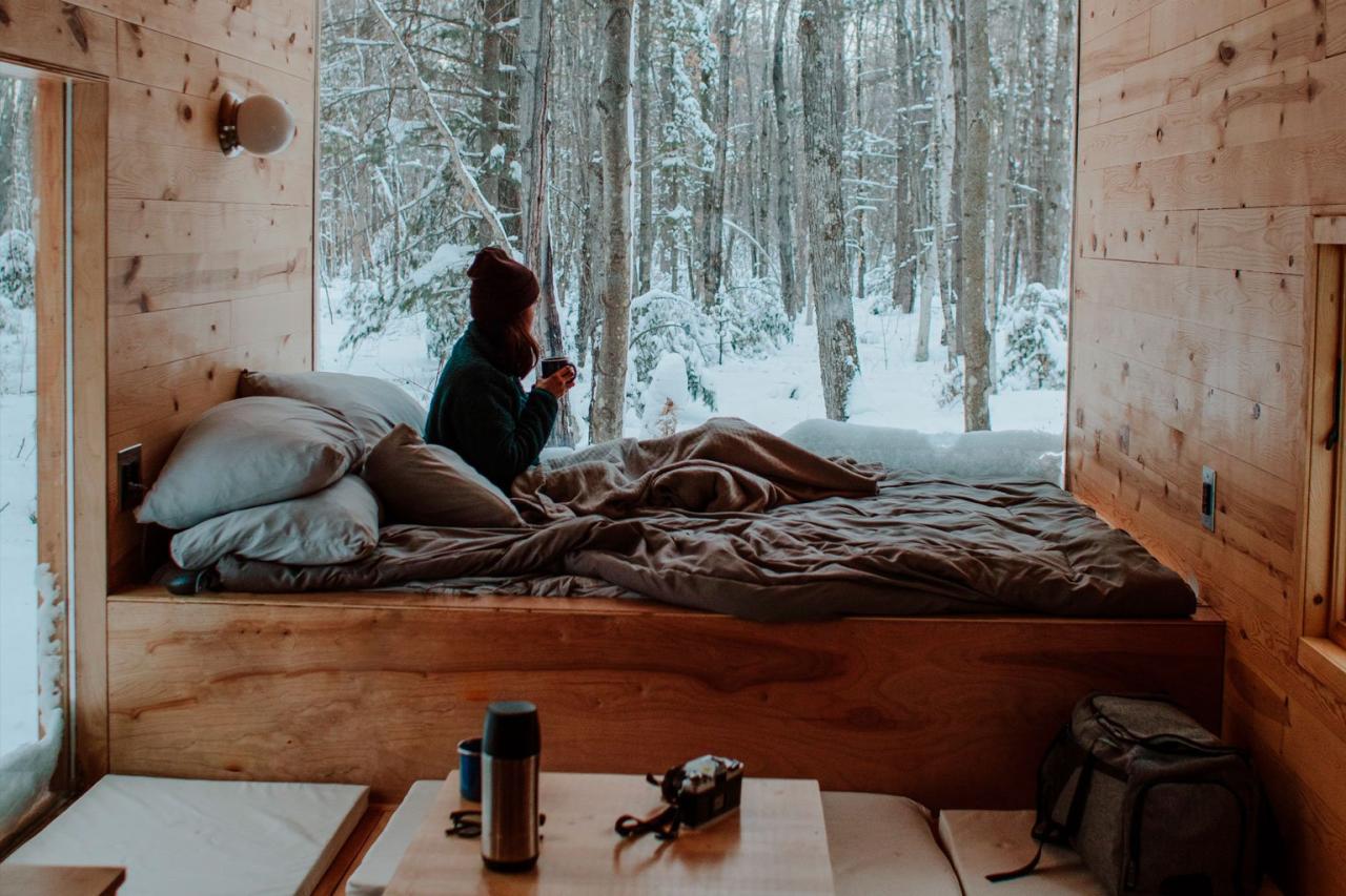 How To Keep Yourself Warm In Bed (Even During Winter)